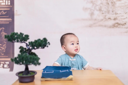 洛阳宝宝腿纹不对称怎么办 洛阳宝宝腿纹不对称怎么办